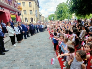 A Saint-Pal-de-Chalencon, le prince Albert de Monaco remonte le temps