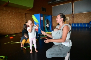 Saint-Maurice-de-Lignon : le cirque pour créer du lien entre parents et enfants