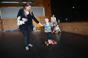 Saint-Maurice-de-Lignon : le cirque pour créer du lien entre parents et enfants