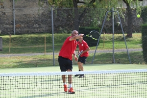 Tennis : 24 équipes hommes et mixtes au tournoi de Saint-Julien-Chapteuil