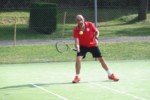 Tennis : 24 équipes hommes et mixtes au tournoi de Saint-Julien-Chapteuil