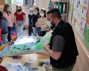 Yssingeaux : tous dans le Lignon pour les CM1 de l&#039;école Jean-de-la-Fontaine