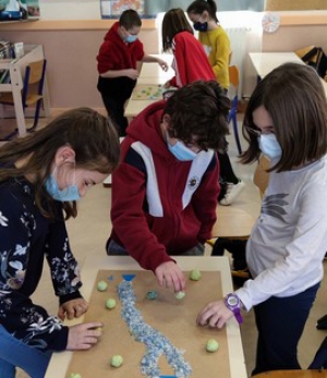 Yssingeaux : tous dans le Lignon pour les CM1 de l&#039;école Jean-de-la-Fontaine