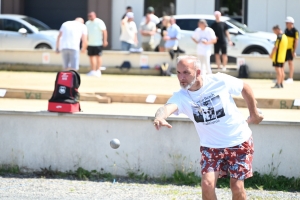 Pétanque : 128 doublettes au départ, 16 qualifiées au Régional de Sainte-Sigolène