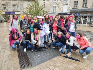 Anne-Sophie Bérard enterre sa vie de célibataire à Yssingeaux