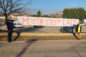 Sébastien Suc, délégué CGT, et Alain Eygaud, représentant du personnel.