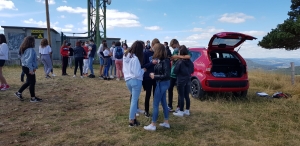 Yssingeaux : l&#039;ascension du Montpinoux comme intégration pour les lycéens de Saint-Gabriel