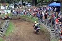 Les spectateurs étaient très nombreux au bord de la piste.