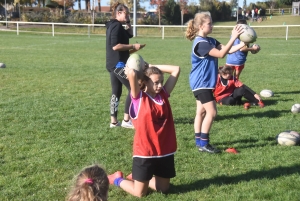 Monistrol-sur-Loire : un stage de perfectionnement pour les joueuses de rugby