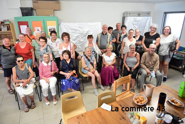 |Stéphanie Verron s&#039;occupe de la gym douce|||