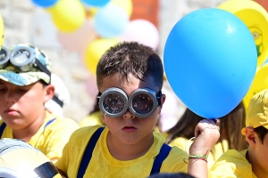 Une marée humaine à Lapte pour le défilé des classards (photos + vidéo)