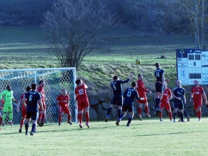 Foot, R1 : le Velay FC maitrise la 1ère mi-temps et assure une victoire convaincante