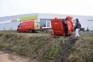 Les pompiers enchaînent les exercices sur le marché, les entreprises et les commerces à Yssingeaux