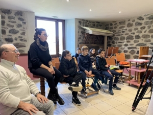 Saint-Maurice-de-Lignon : à l&#039;école du Sacré-Coeur, les CM1 et les CM2 font leur cinéma