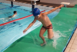 Les Villettes : les écoliers de Saint-Louis terminent la natation à temps