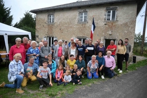 Yssingeaux : les habitants des &quot;Cayres&quot; se retrouvent pour des agapes entre voisins