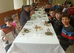 Repas du 8 mai : le comité des fêtes de Chaudeyrolles relève le défi d&#039;un repas 100 % du village