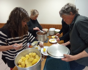 Repas du 8 mai : le comité des fêtes de Chaudeyrolles relève le défi d&#039;un repas 100 % du village