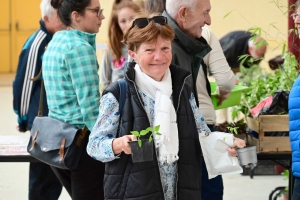 Yssingeaux : le troc&#039;plants permet le renouvellement