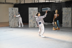 Monistrol-sur-Loire : l&#039;usine JTTI transformée en salle de danse pour le spectacle de Jade Janisset