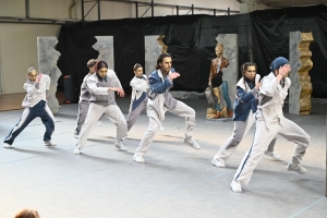 Monistrol-sur-Loire : l&#039;usine JTTI transformée en salle de danse pour le spectacle de Jade Janisset