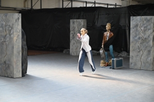 Monistrol-sur-Loire : l&#039;usine JTTI transformée en salle de danse pour le spectacle de Jade Janisset