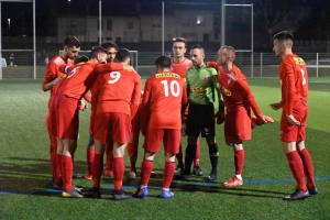 Foot, R2 : pas de vainqueur entre les invaincus Monistrol et Roanne