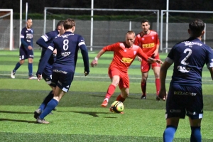 Foot, R2 : pas de vainqueur entre les invaincus Monistrol et Roanne