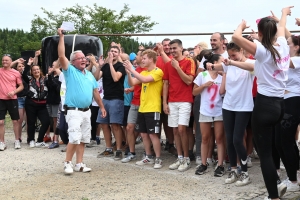 Saint-Front : dix équipes s&#039;affrontent aux jeux interquartiers, La Gare s&#039;impose (vidéo)