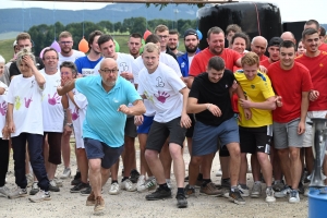 Saint-Front : dix équipes s&#039;affrontent aux jeux interquartiers, La Gare s&#039;impose (vidéo)