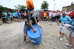 Saint-Front : dix équipes s&#039;affrontent aux jeux interquartiers, La Gare s&#039;impose (vidéo)