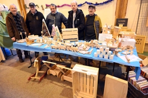 Bas-en-Basset : 63 exposants sont installés au marché de Noël au gymnase