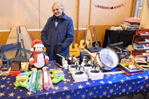 Bas-en-Basset : 63 exposants sont installés au marché de Noël au gymnase