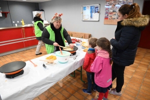 Bas-en-Basset : 63 exposants sont installés au marché de Noël au gymnase