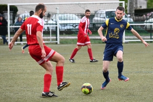 Foot, R2 : Retournac ne lâche rien et s&#039;offre Sucs et Lignon