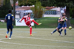 Foot, R2 : Retournac ne lâche rien et s&#039;offre Sucs et Lignon