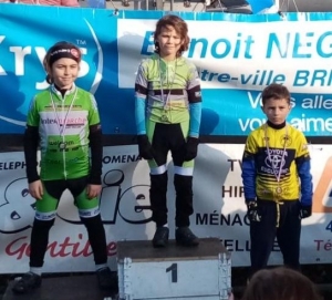 Les jeunes vététistes de l&#039;UCPV combatifs au cyclo-cross