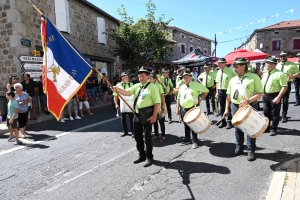 Raucoules : les chars ont fait du bruit pour le défilé des classes