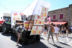 Raucoules : les chars ont fait du bruit pour le défilé des classes