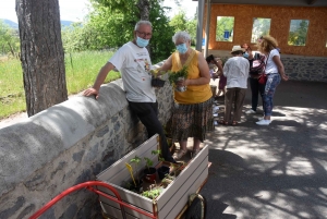 Retournac : ils ont échangé leurs plants et leurs bons plans