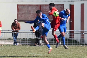 Foot, D2 : Tence et Brives 2 dos à dos