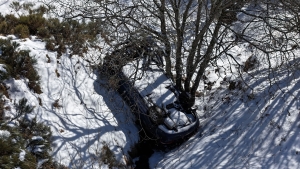 Une voiture plonge dans un ravin : un dépannage exceptionnel dans le Mézenc (vidéo)