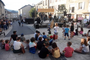 Saint-Julien-Chapteuil : le mercredi, c&#039;est chaud dans la rue Chaussade