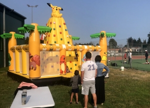 Une première fête du tennis à Montfaucon sous le soleil