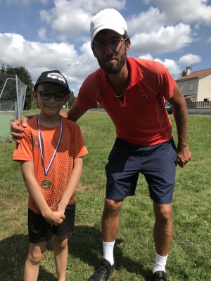 Une première fête du tennis à Montfaucon sous le soleil