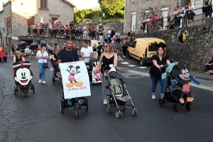 Dunières : les classes en 2 ont illustré un fait marquant de leur année de naissance (vidéo)