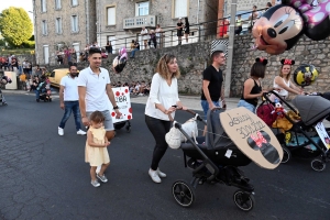 Dunières : les classes en 2 ont illustré un fait marquant de leur année de naissance (vidéo)