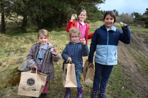 Aux Vastres, la chasse aux oeufs de la bergerie a trouvé son public