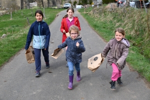 Aux Vastres, la chasse aux oeufs de la bergerie a trouvé son public