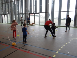 Monistrol-sur-Loire : le Père Noël est passé au gymnase pour les handballeurs